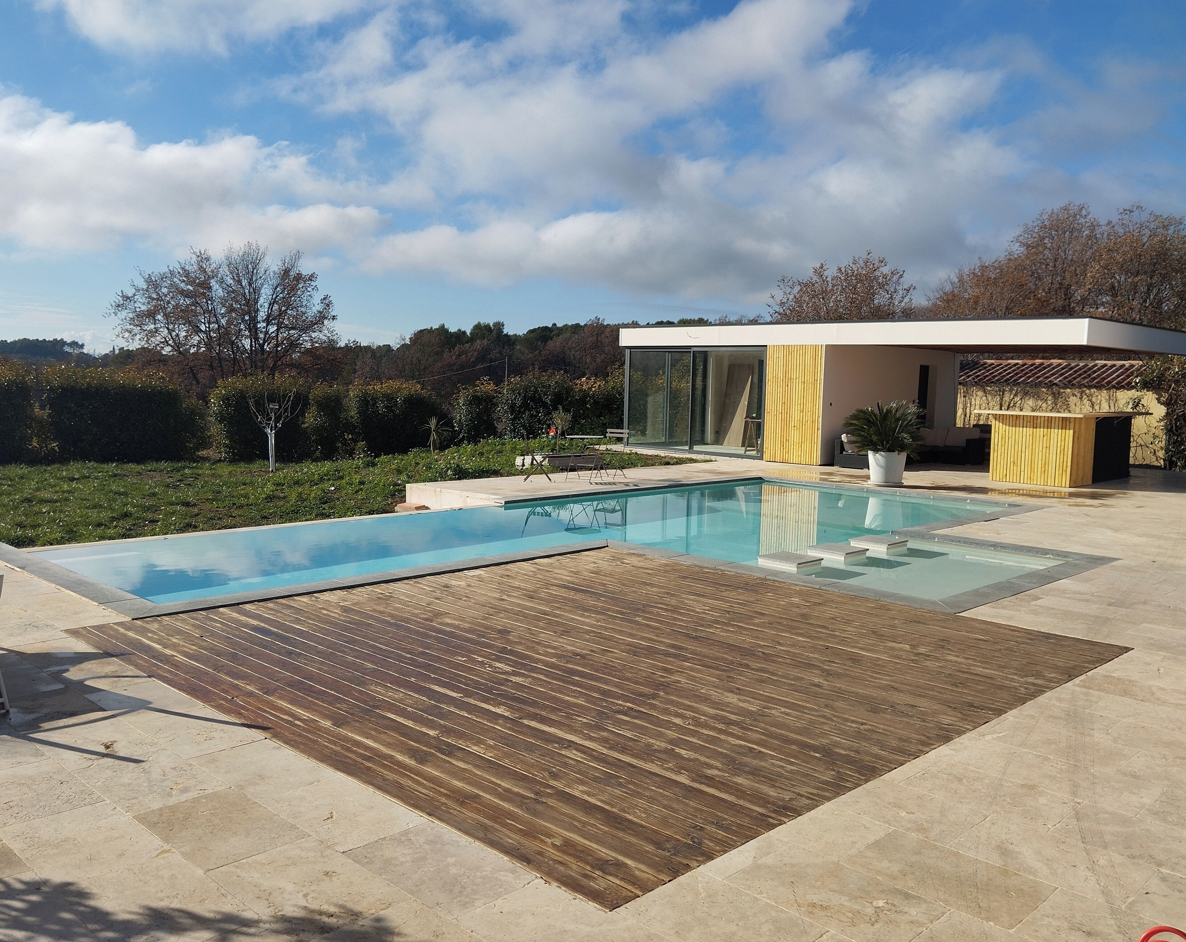 Piscine extérieure, piscine chauffée