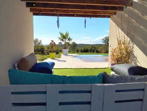 Terrace/patio - Modern air-conditioned villa, rated 4 stars+large heated swimming pool+beach volleyball court (Flayosc)