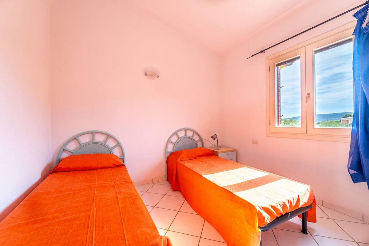 Panoramic-Apartment, 2 Schlafzimmer | 1 Schlafzimmer, Reisekinderbett, Bettwäsche