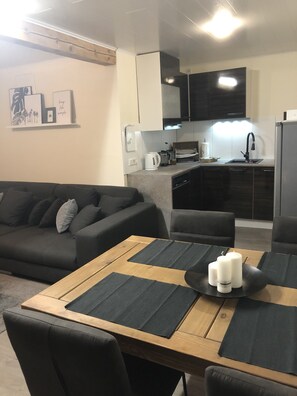 Interior - Rural apartment surrounded by beautiful meadows (Berne)