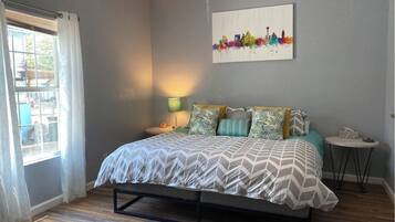 2 chambres, fer et planche à repasser, accès au Wi-Fi (inclus)