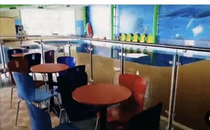 Cabin, 2 Queen Beds | Dining - Remarkable 2-bed Villa Caravan in Driffield (Driffield)