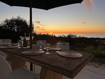 Alfresco Dinner at sunset