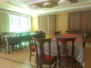 Restaurant - Al Hamrah Hotel (Balakot)