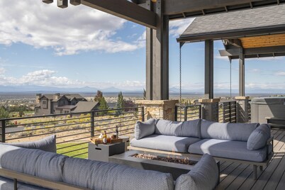Firepit, Hot Tub & Scenic Views | Pioneer at Brasada Ranch Resort by AvantStay