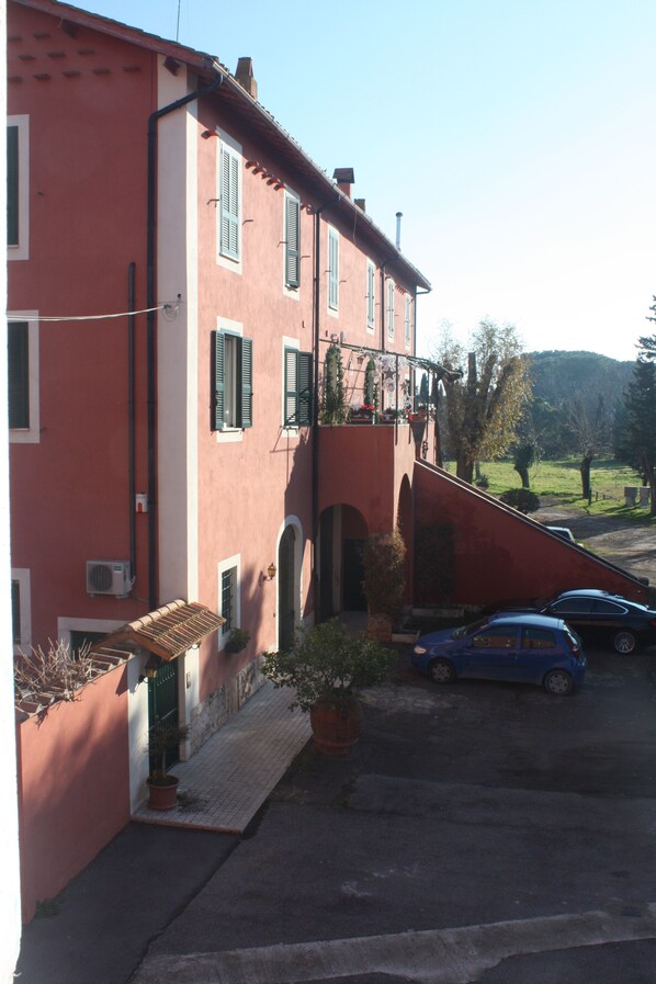 Exterior - agri domus apartment in old farm (Guidonia Montecelio)