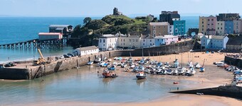 Stunning & spacious house in central Tenby