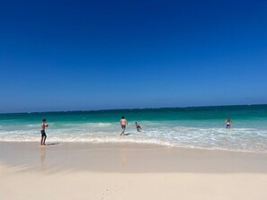 Accommodatie ligt op het strand