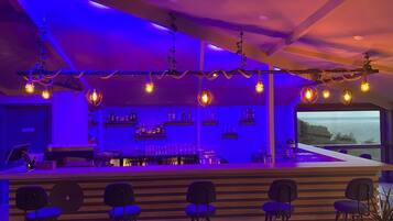 Bar (in der Unterkunft)