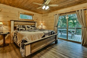 4 bedrooms, free WiFi, bed sheets