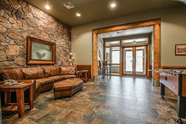 Condo, 1 Bedroom | Interior