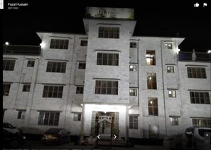 Front of property - Royal Hotel Naran (Balakot)