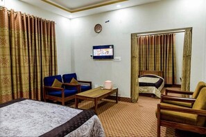 Deluxe Suite - Royal Hotel Naran (Balakot)