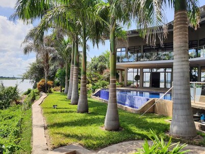 Zambezi Riverside Accommodation