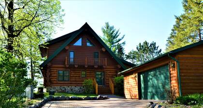 Amazing Home, Water Toys, Incredible Deck, View, Game Room on Great Fishing Lake