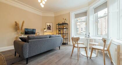Douglas Street · Simply Stunning Stylish Stirling Apartment