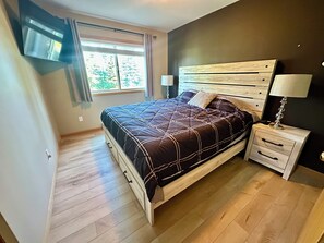 3 chambres, bureau, Wi-Fi, draps fournis