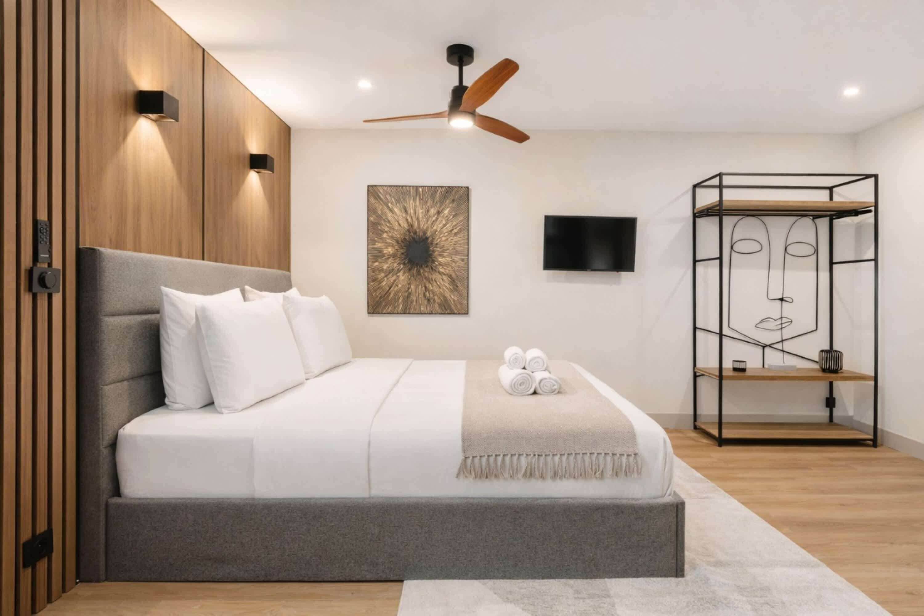 Iron/ironing board, travel crib, WiFi, bed sheets