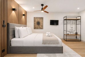 Iron/ironing board, travel crib, WiFi, bed sheets