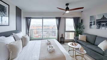 Fer et planche Ă repasser, lit parapluie, Wi-Fi, draps fournis