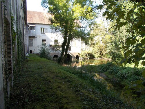 In an old mill studio by the river in the heart of the park of the perche 