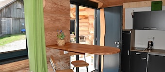 Apartment in the Canada log cabin