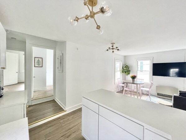 Interior - Downtown Brunswick New Look Old Charm Next to Bowdoin (Brunswick)