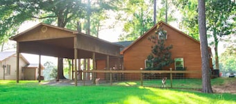 Lakefront Cabin w/Pier, Firepit & Pet-Friendly