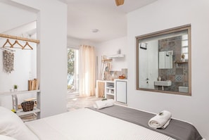 1 bedroom, free WiFi, bed sheets