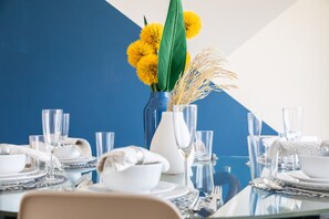 Premium Apartment | In-room dining - Burj Khalifa Vw  Prvt Pool in Dubai (Dubai)