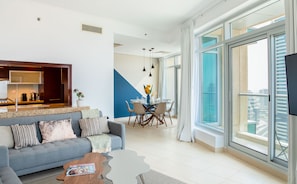 프리미엄 아파트 | 2 개의 침실, 객실 내 금고, 책상, 노트북 작업 공간