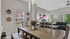Dining - PROMO Breathtaking 3 BR Villa, Resort Access - by Blue Sky Villas (Kissimmee)