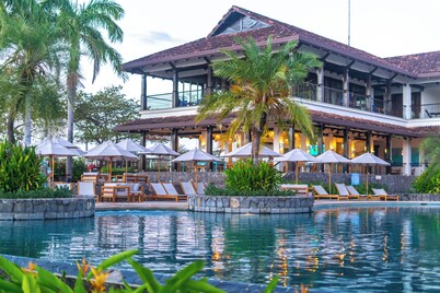 Luxury Retreat: Private Pool, Fire Pit & Exclusive Beach Club – 4 Min to the Beach