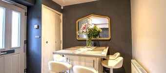 Modern property - great location with parking