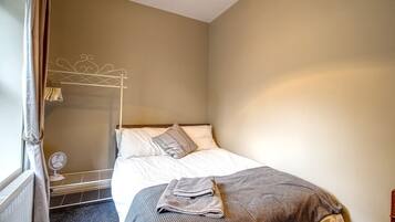 6 bedrooms, free WiFi