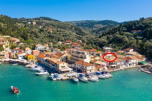 Flora Maisonettes 2 - Two Bedroom House, Sleeps 4