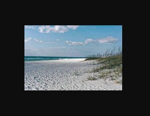 Beach nearby, sun-loungers, beach towels