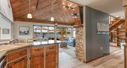 Windjammer, Lakefront Home-Away-From-Home!!!