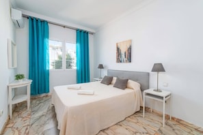4 habitaciones, tabla de planchar con plancha y wifi gratis 