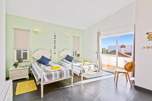 4 habitaciones, tabla de planchar con plancha y wifi gratis 