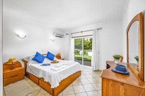 3 bedrooms, WiFi, bed sheets