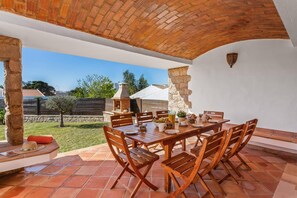 Outdoor dining - Villa Casa Tina by Villa Plus (Albufeira)