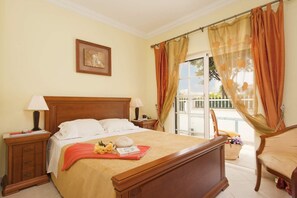 4 bedrooms, WiFi, bed sheets - Villa Cubos by Villa Plus (Albufeira)