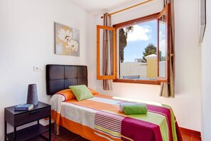 3 bedrooms, WiFi, bed sheets - Villa Villino by Villa Plus (Ciutadella de Menorca)