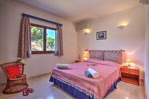 3 bedrooms, WiFi, bed sheets