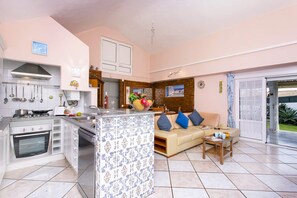 Microwave, dishwasher, coffee/tea maker
