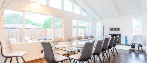 تناول الطعام