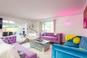 Fernseher, Kamin, Videospiele