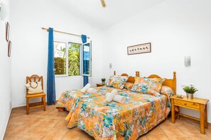 3 quartos, ferros/tábuas de passar roupa, Wi-Fi de cortesia