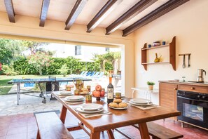 Outdoor dining - Villa Siena by Villa Plus (Ciutadella de Menorca)